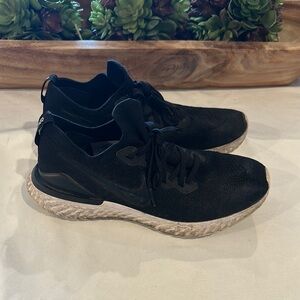 Nike‎ Epic React Flyknit 2 Running Sneakers Black BQ8927-002 women’s size 11